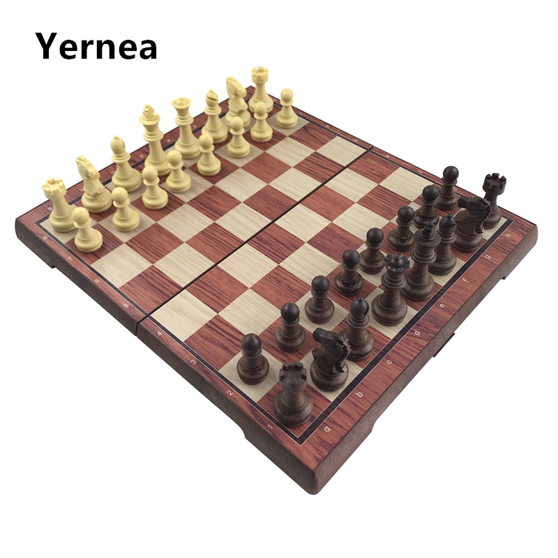 High-grade Chess Plastic Folde - đánh giá và giá Board Game Yearbook