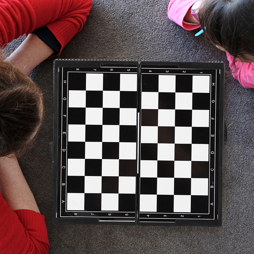 Mini Chess Board Interesting C - đánh giá và giá Board Game Yearbook