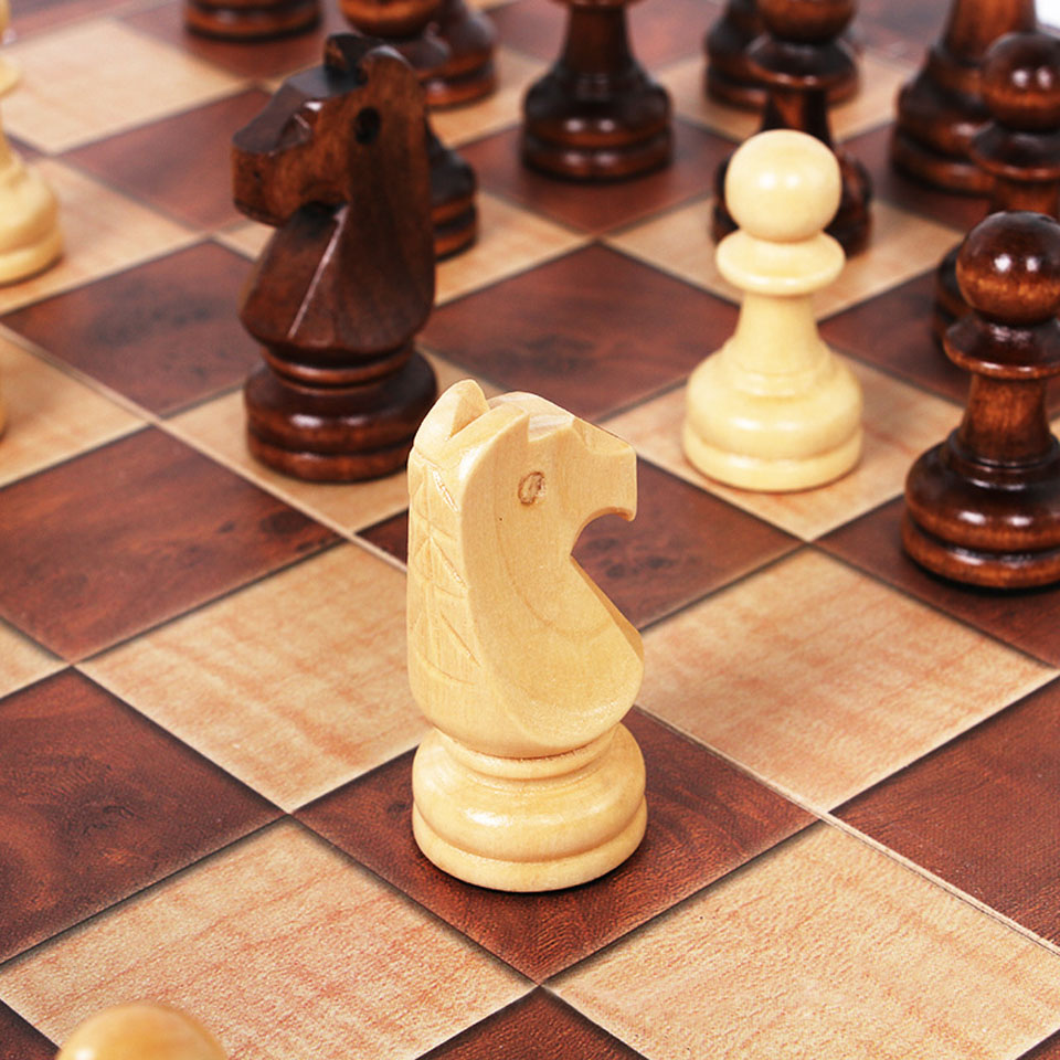 3 in 1 Wooden Chess Backgammon - đánh giá và giá Board Game Yearbook