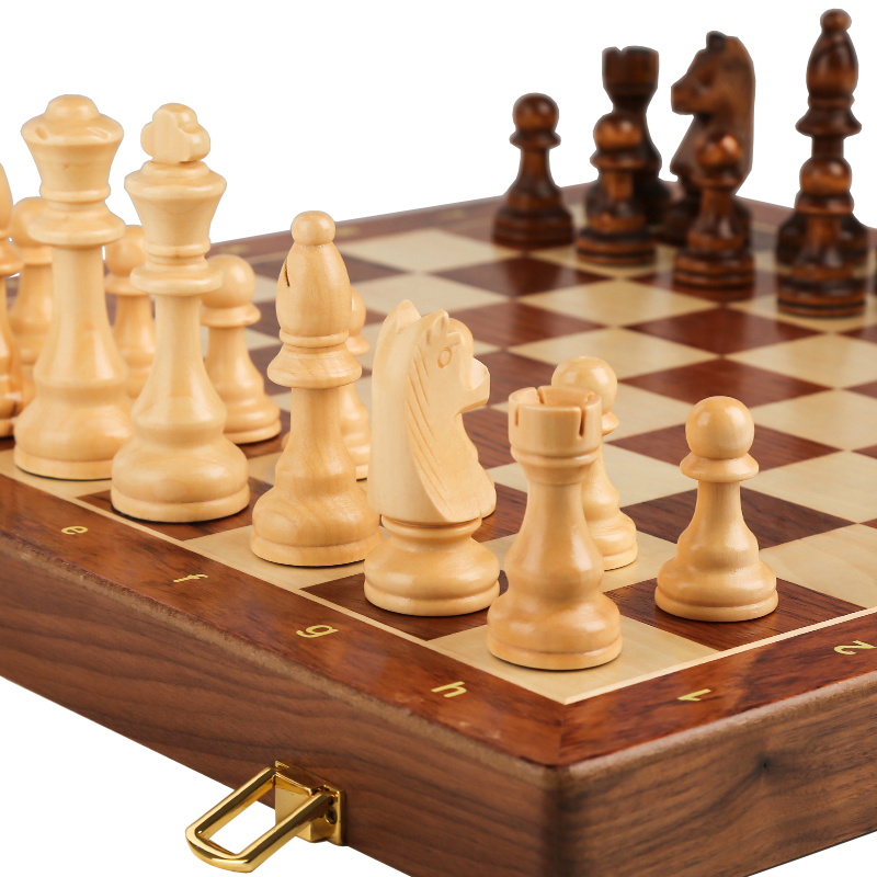 34PCS Luxury Chess Set, 39x39  - đánh giá và giá Board Game Yearbook