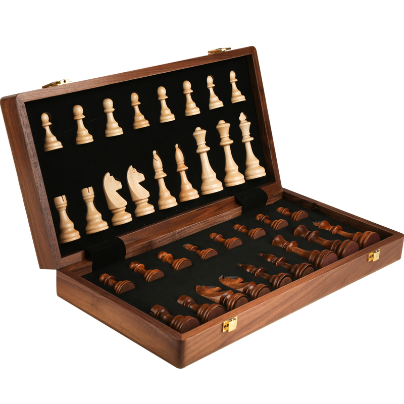 34PCS Luxury Chess Set, 39x39  - đánh giá và giá Board Game Yearbook